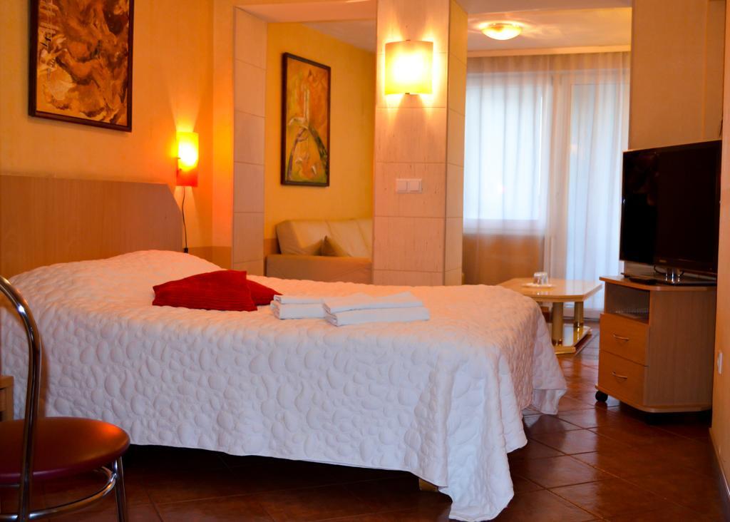 Velga Hotel Вилнюс Екстериор снимка